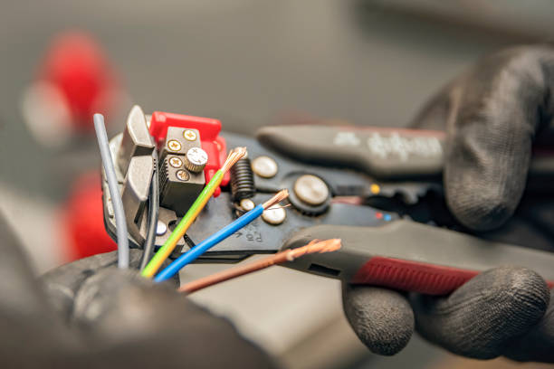 Best Electrician Near Me  in Irvington, KY